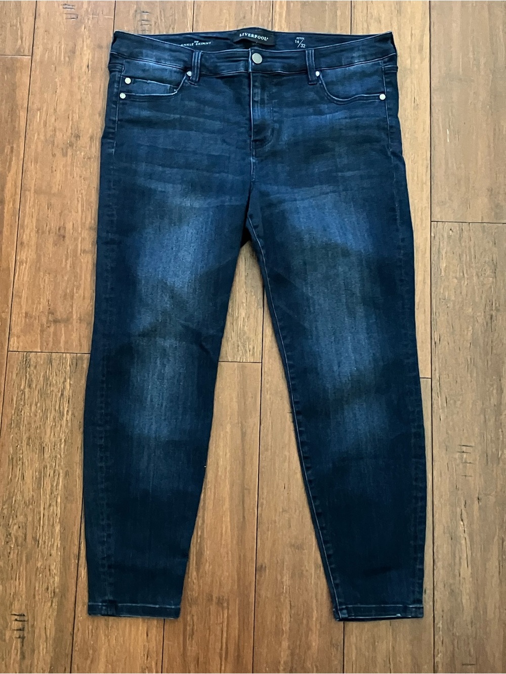 Liverpool Jeans Women’s 14/32 The Skinny Pull-On Dark Wash Faded Stretch Denim